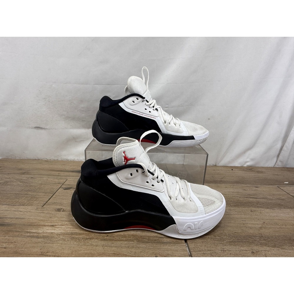 Jordan Brand Performance Basketball Shoes White Black Red DH0249-051 Mens 9